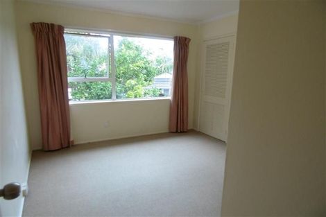 Photo of property in 55 Chatswood Grove, Chatswood, Auckland, 0626