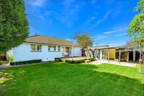 Photo of property in 11 Saint Ives Street, Harewood, Christchurch, 8051