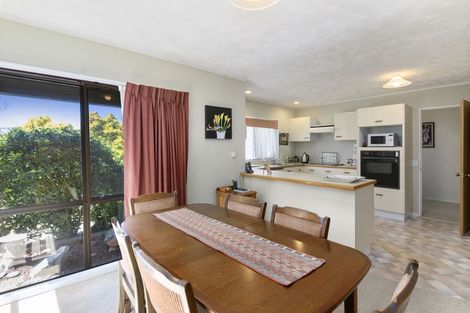 Photo of property in 5 Cedar Drive, Paraparaumu Beach, Paraparaumu, 5032