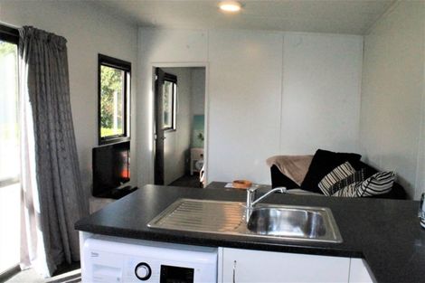 Photo of property in 81 Kauri Grove, Coromandel, 3506