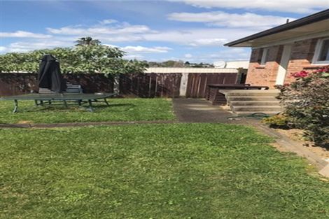 Photo of property in 21 Pegler Drive, Howick, Auckland, 2014