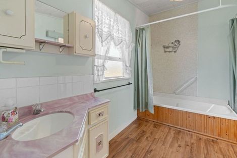 Photo of property in 10 Buchanans Road, Sockburn, Christchurch, 8042