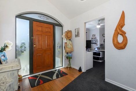 Photo of property in 70 Oteki Park Drive, Welcome Bay, Tauranga, 3112