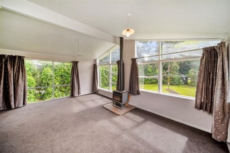 Photo of property in 21 Manawapou Road, Hawera, 4610