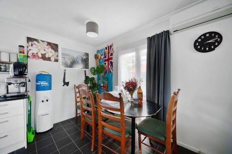 Photo of property in 2/23 Beihlers Road, Weymouth, Auckland, 2103