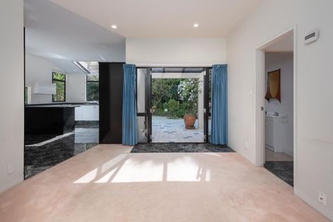 Photo of property in 65 Nevay Road, Miramar, Wellington, 6022