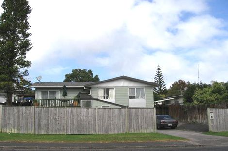 Photo of property in 24 Waari Avenue, Sunnyvale, Auckland, 0612
