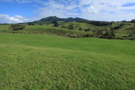 Photo of property in 76 Te Ahiawa Road, Raglan, 3297