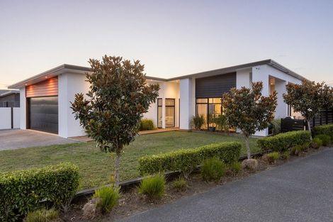 Photo of property in 23 Selliera Place, Papamoa Beach, Papamoa, 3118