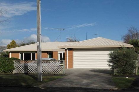 Photo of property in 2a Young Street, Claudelands, Hamilton, 3214