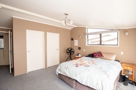 Photo of property in 19 Mahana Road, Ngatea, 3503