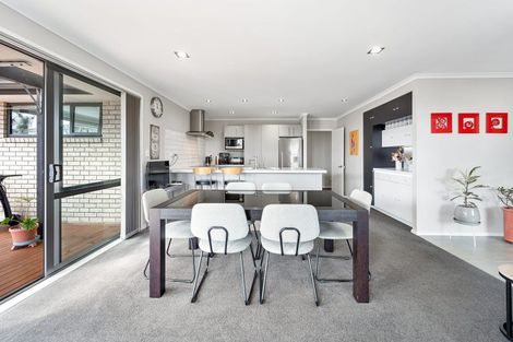 Photo of property in 19 Barwick Place, Stanmore Bay, Whangaparaoa, 0932