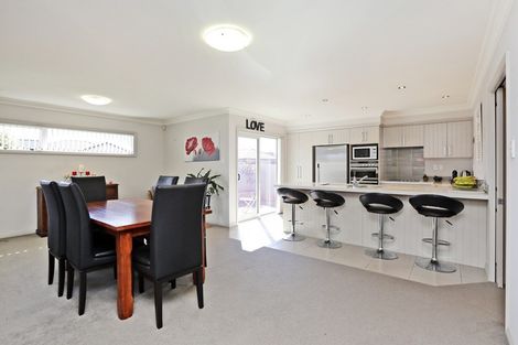 Photo of property in 15 Akaroa Road, Poraiti, Napier, 4112