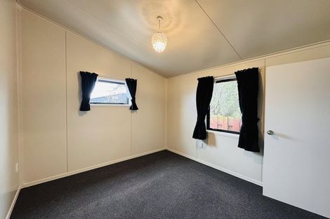 Photo of property in 67 Rhodes Drive, Kelvin Grove, Palmerston North, 4414