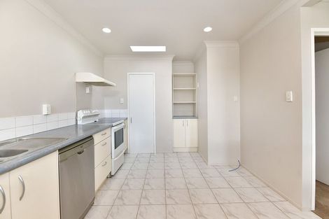 Photo of property in 22 Amorino Drive, Red Beach, 0932