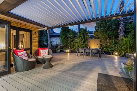 Photo of property in 36 Rhinevale Close, Henderson, Auckland, 0612