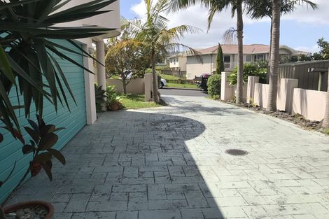 Photo of property in 2 Horizon Way, West Harbour, Auckland, 0618