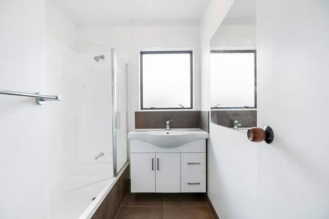 Photo of property in 11 Donegal Street, Avondale, Auckland, 0600