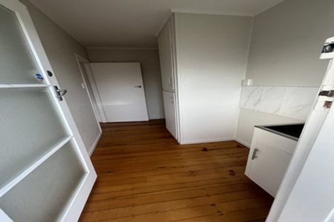 Photo of property in 3/3 Penzance Road, Mairangi Bay, Auckland, 0630