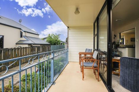 Photo of property in 2/100 Beerescourt Road, Beerescourt, Hamilton, 3200