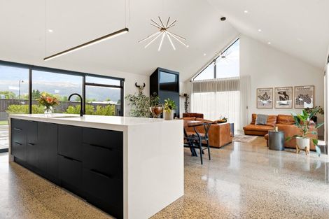 Photo of property in 11 Three Kings Court, Outram, 9019