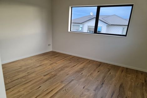 Photo of property in 12 Tekapo Rise, Fairview Heights, Auckland, 0632