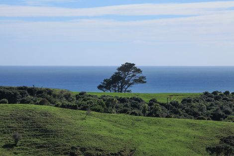 Photo of property in 76 Te Ahiawa Road, Raglan, 3297