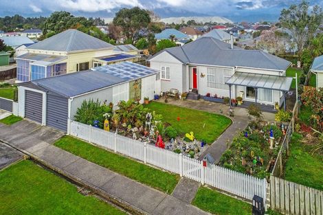 Photo of property in 58 Wakefield Street, Westport, 7825