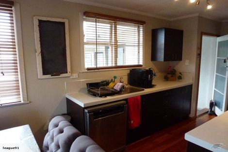 Photo of property in 124 Ruamahanga Crescent, Terrace End, Palmerston North, 4410