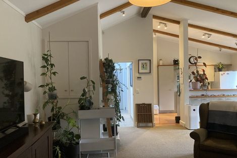 Photo of property in 2 Gowrie Street, Brooklyn, Wellington, 6021