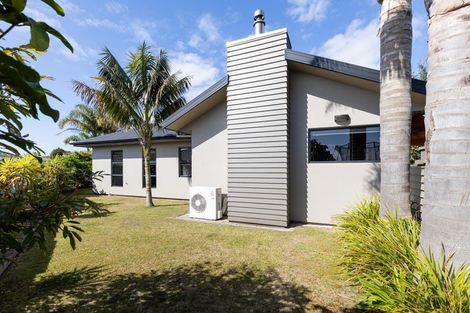 Photo of property in 69a Karamea Street, Whalers Gate, New Plymouth, 4310