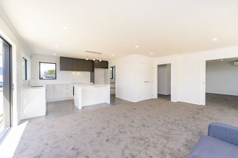 Photo of property in 1 Rangeview Drive, Kelvin Grove, Palmerston North, 4414