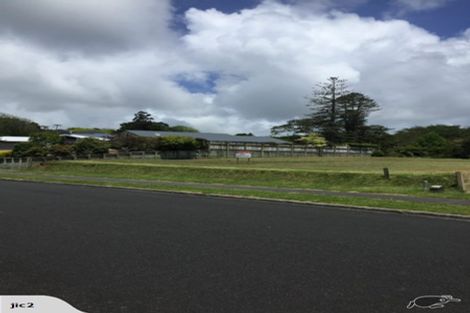 Photo of property in 33 Alberta Road, Glen Avon, New Plymouth, 4312