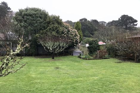 Photo of property in 83 Oxford Street, Tawa, Wellington, 5028