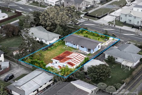 Photo of property in 31 Border Road, Henderson, Auckland, 0612