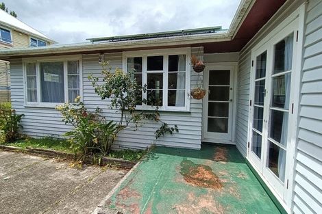 Photo of property in 16 Logie Street, Stokes Valley, Lower Hutt, 5019