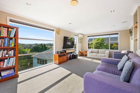 Photo of property in 18 Majesty Place, Half Moon Bay, Auckland, 2012