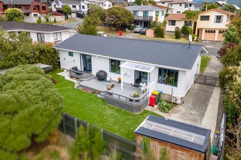 Photo of property in 4 Langwell Place, Papakowhai, Porirua, 5024