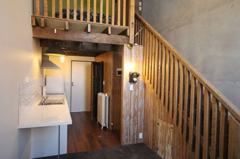 Photo of property in 37 Dowling Street, Dunedin Central, Dunedin, 9016