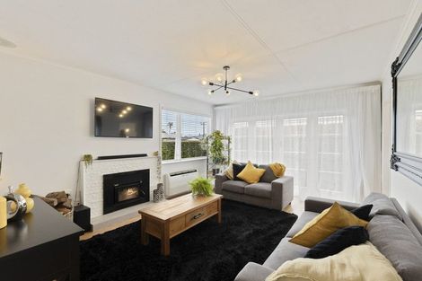 Photo of property in 9 Trafalgar Street, Westown, New Plymouth, 4310