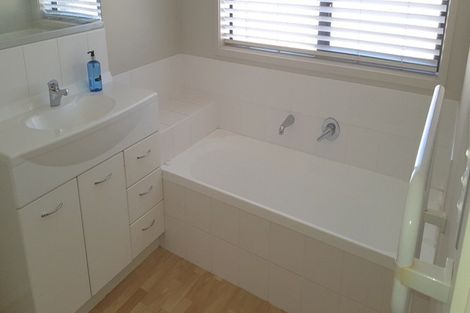 Photo of property in 22 Te Manatu Drive, Huntington, Hamilton, 3210