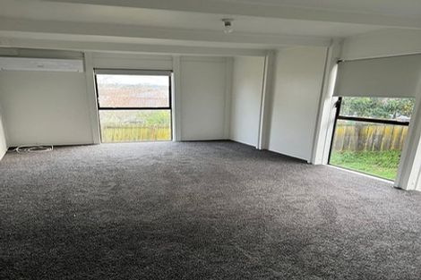 Photo of property in 15 Oreil Avenue, West Harbour, Auckland, 0618