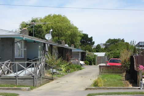 Photo of property in 2/168 Edgeware Road, Edgeware, Christchurch, 8013