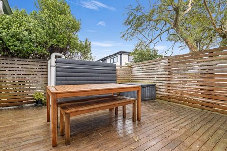 Photo of property in 116c Birkdale Road, Birkdale, Auckland, 0626