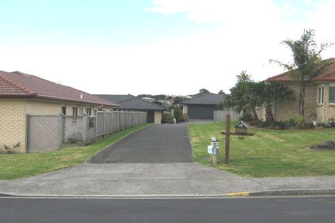Photo of property in 36 Ruze Vida Drive, Massey, Auckland, 0614