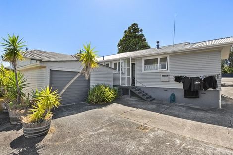 Photo of property in 1/103 Sturges Road, Henderson, Auckland, 0612