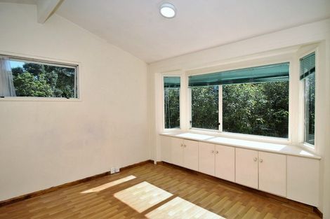 Photo of property in 80m Tirimoana Road, Te Atatu South, Auckland, 0602