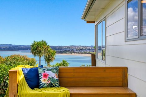 Photo of property in 2/43 Telstar Place, Beach Haven, Auckland, 0626