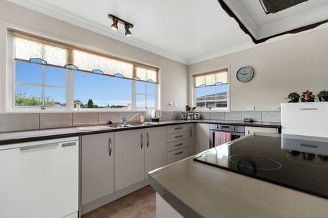 Photo of property in 9 Golders Place, Richmond Heights, Taupo, 3330