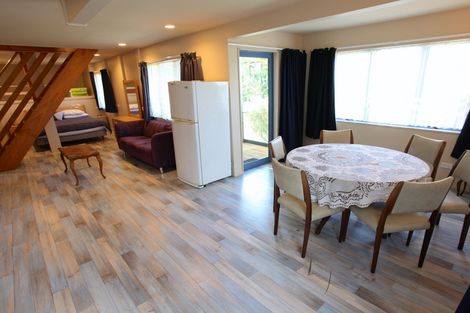 Photo of property in 17 Cambrae Road, Raglan, 3225